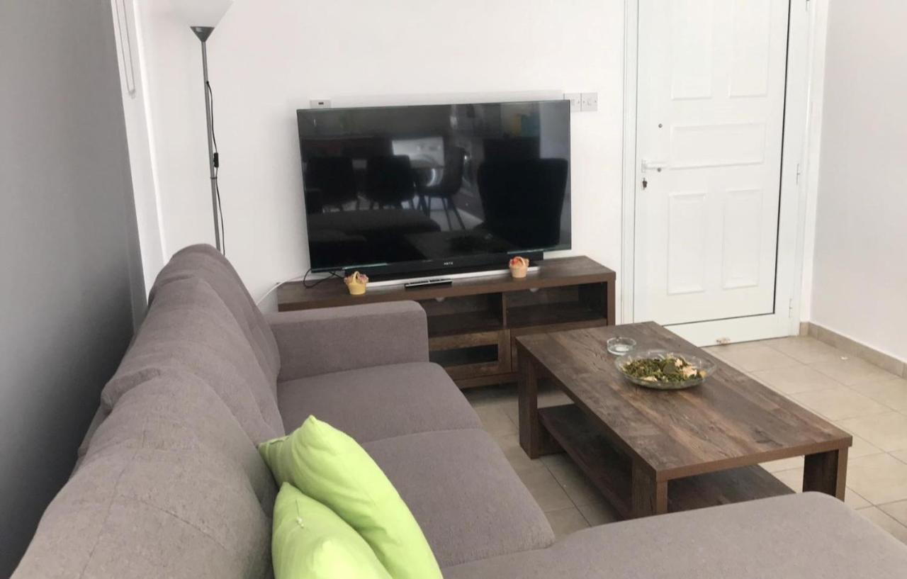 Cosy Apartment In Kato Paphos With Pool Access מראה חיצוני תמונה