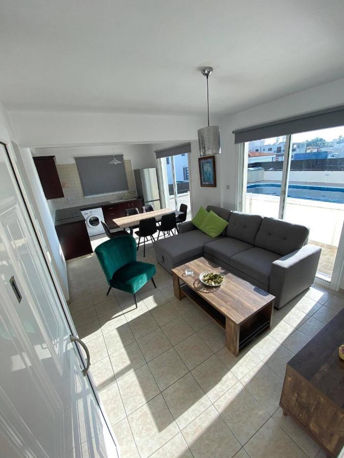 Cosy Apartment In Kato Paphos With Pool Access מראה חיצוני תמונה